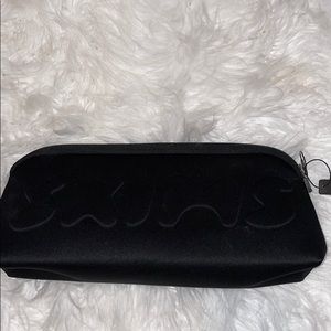 SKIMS case/ bag 🖤